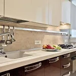 Family In Rialto - Centro Citta Full Optional *